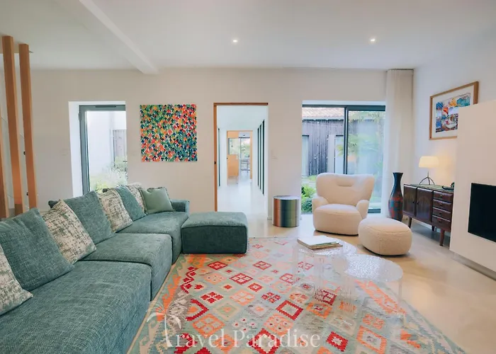 Saint Exupery Villa *